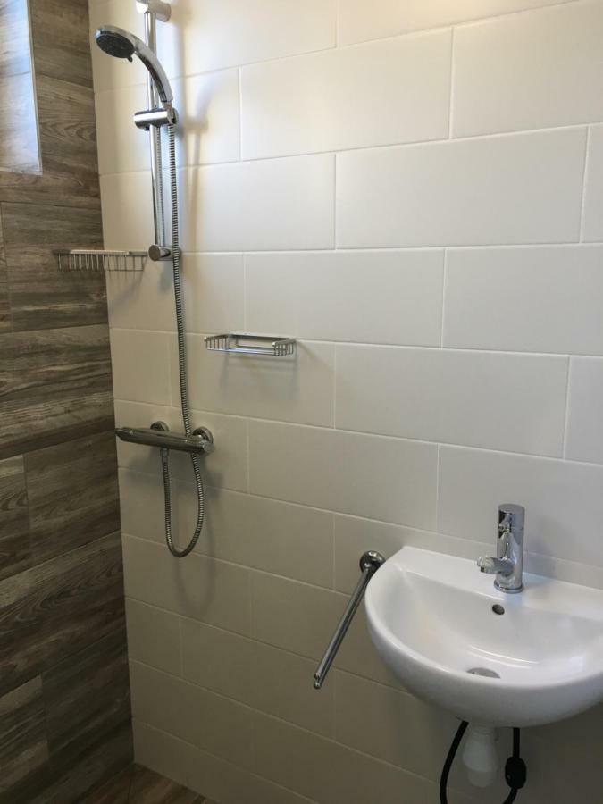 GasselteTofino, Een Comfortabel Vakantiehuis Naast Een Bos En Zwemmeer别墅 外观 照片